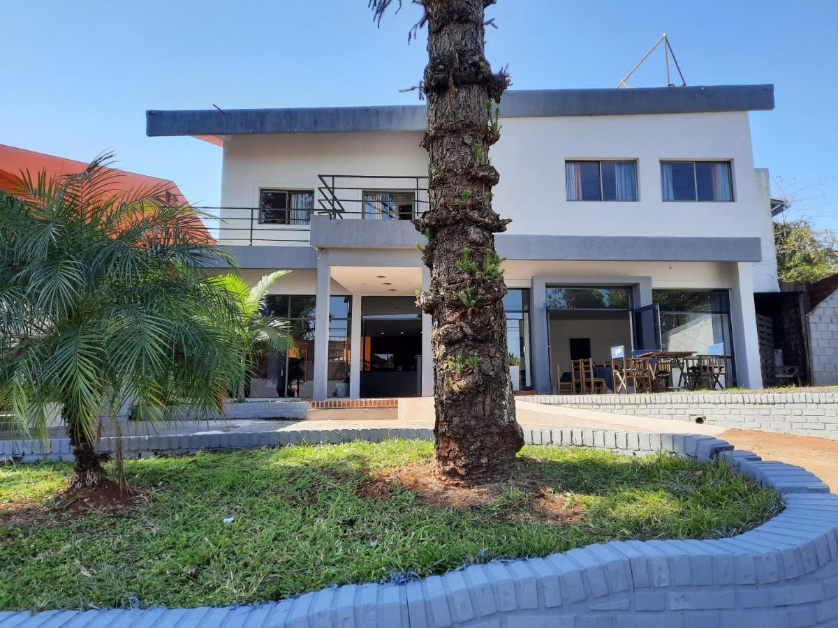 Tajy Iguazu Hotel ปูแอร์โตอีกวาซู ภายนอก รูปภาพ