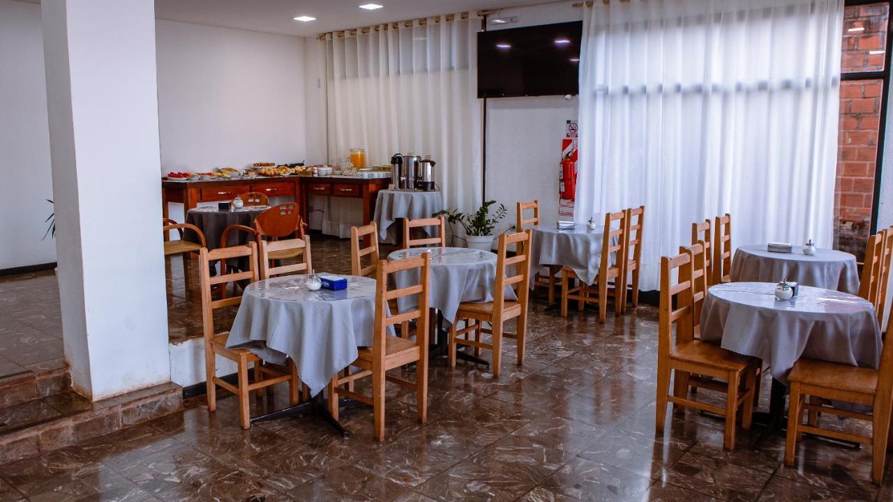 Tajy Iguazu Hotel ปูแอร์โตอีกวาซู ภายนอก รูปภาพ