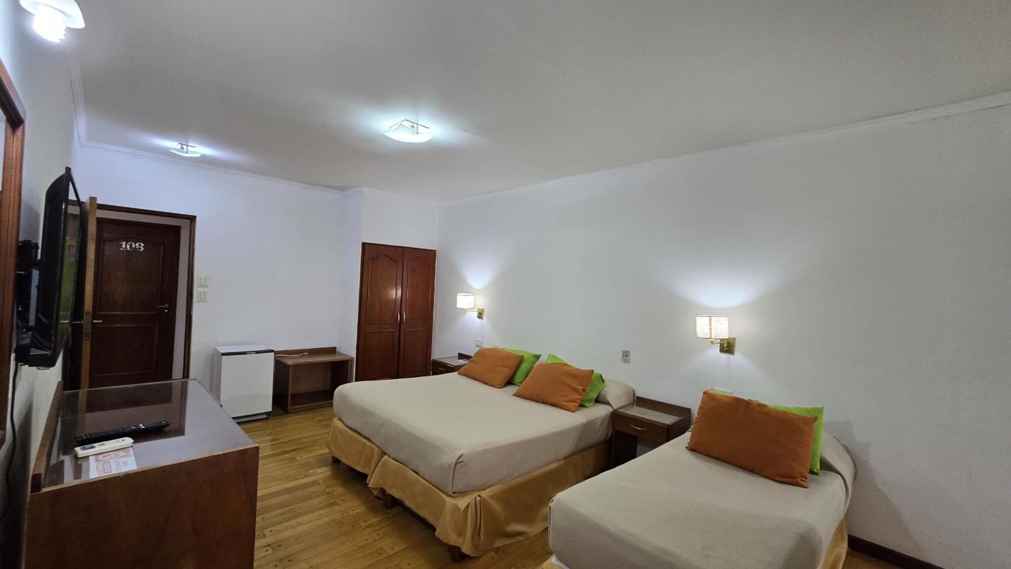 Tajy Iguazu Hotel ปูแอร์โตอีกวาซู ภายนอก รูปภาพ
